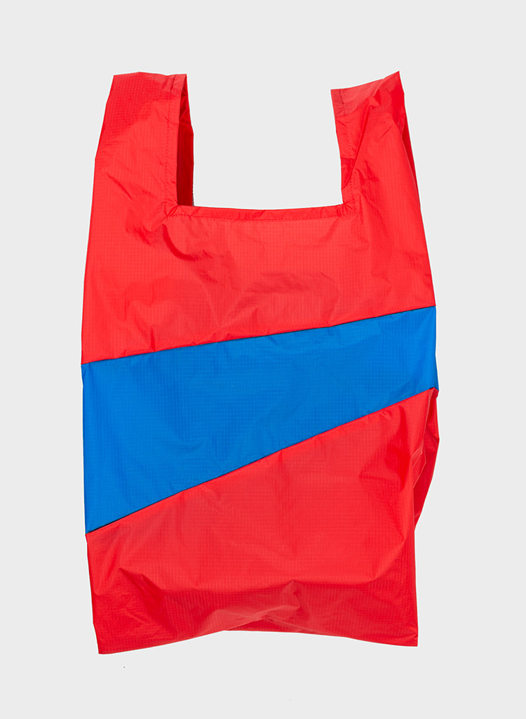 susan-bijl-shopping-bag-redlight-blueback.jpg